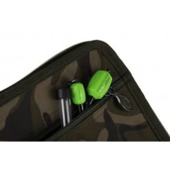 Funda Fox Camolite Mini Micron -Pesca Equipos Tienda CLU452 Fox Camolite Mini Micron Case showing zip pocket contents 550x550w