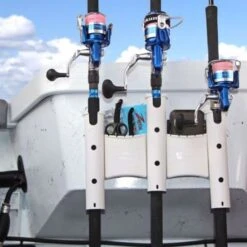 Railblaza RodStow Portacañas Triple Blanco Con Bandeja 3 Railblaza RodStow Portacañas Triple Blanco Con Bandeja -Pesca Equipos Tienda Railblaza20RodStow20Rod20Holder20Triple20Wit20met20bakje202 550x550 1