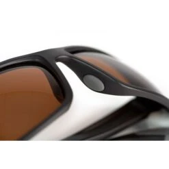 Gafas De Sol Fox Rage Floating Wrap Gris Oscuro Lentes Marrones Con Acabado De Espejo -Pesca Equipos Tienda nsn010 rage wraps brown lense nose pad detail 550x550w